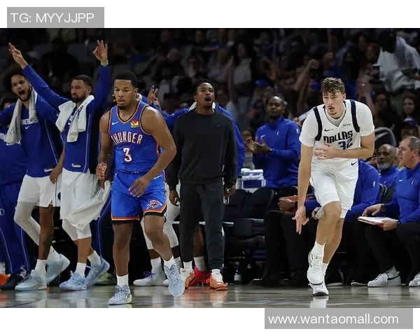 弗拉格热身金鸡独立 独行侠社媒惊艳呈现